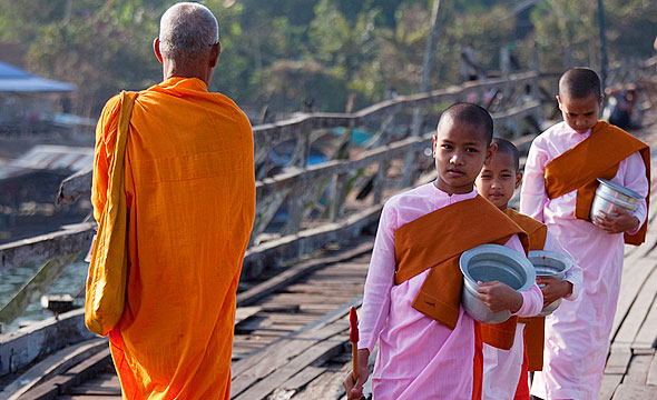 Mon Bridge, Sangkhla Buri