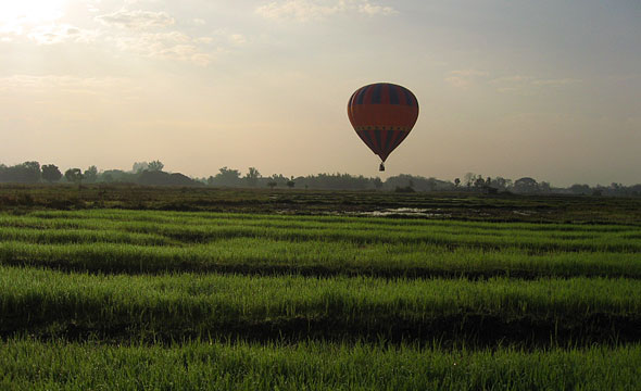 สนามบินทองกวาว ดอยสะเก็ด